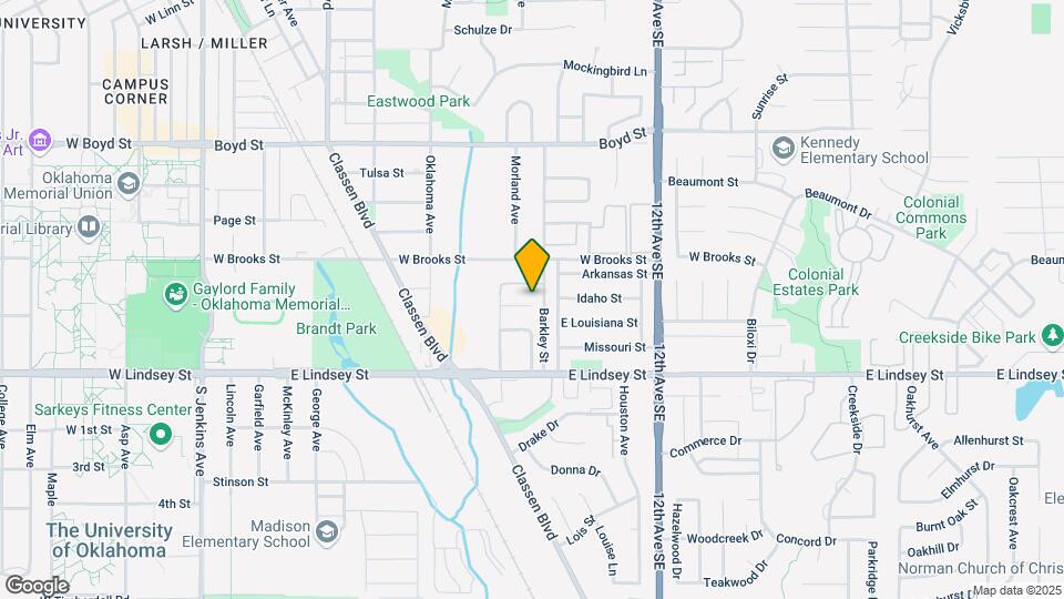 827 Russell Cir Map and Location Details