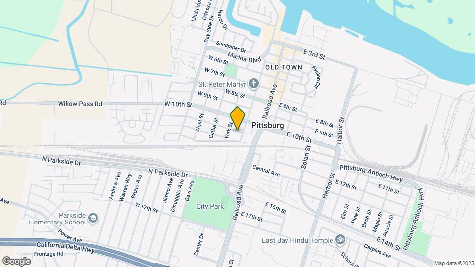 43 W 11th St Map and Location Details