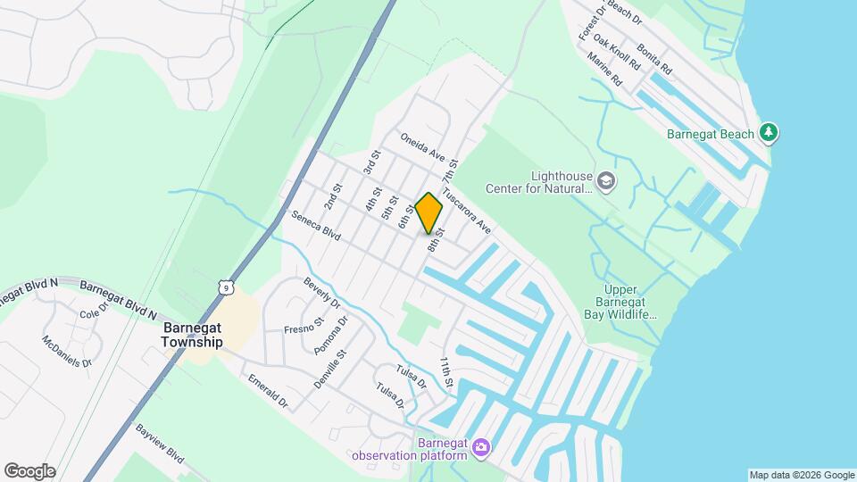 213 8th St Map and Location Details