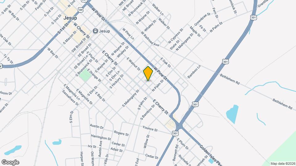 712 E Walnut St Map and Location Details