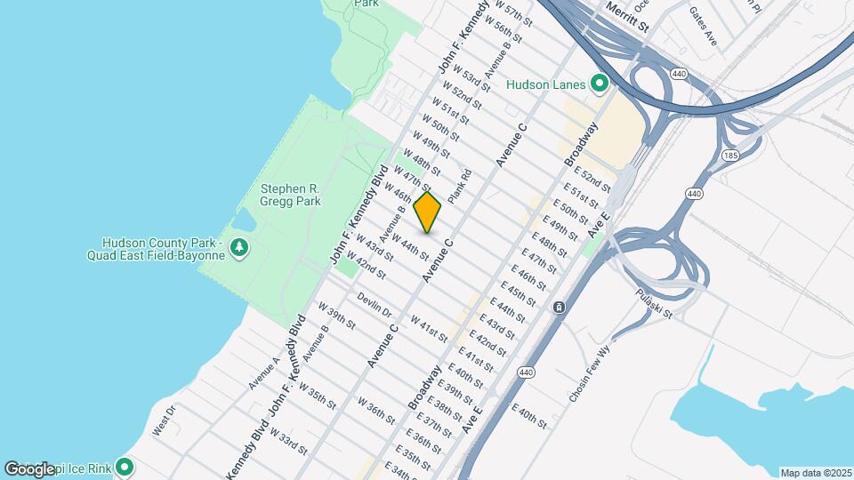 76 W 45TH St Map and Location Details