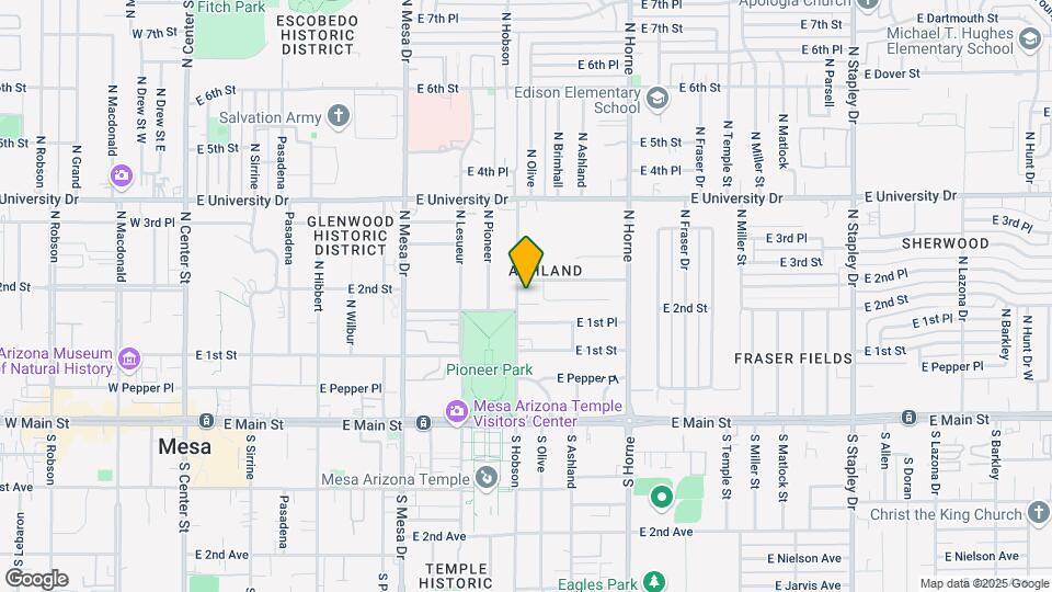 215 N Hobson Map and Location Details