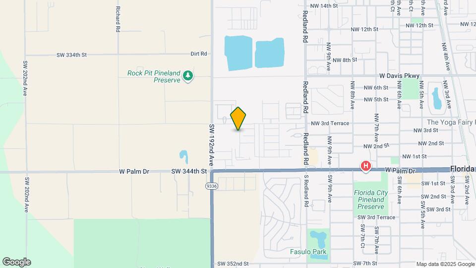 275 NW 13th Pl Map and Location Details