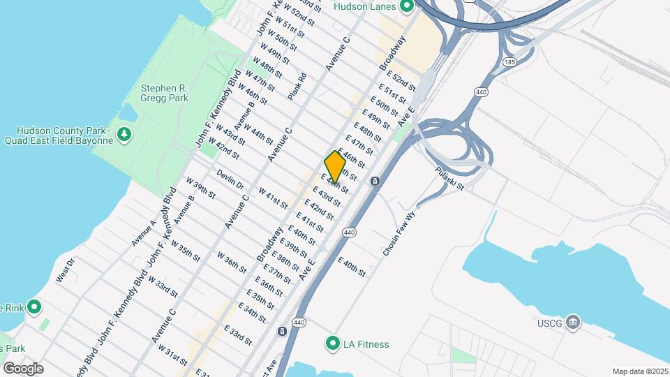 32 E 44th St Map and Location Details