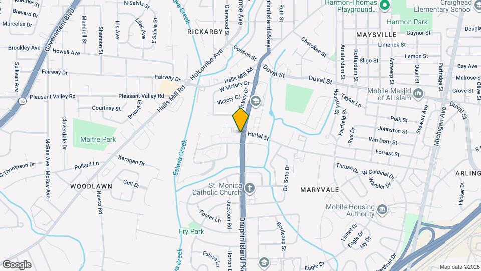 2101 N Woodlawn Dr Map and Location Details