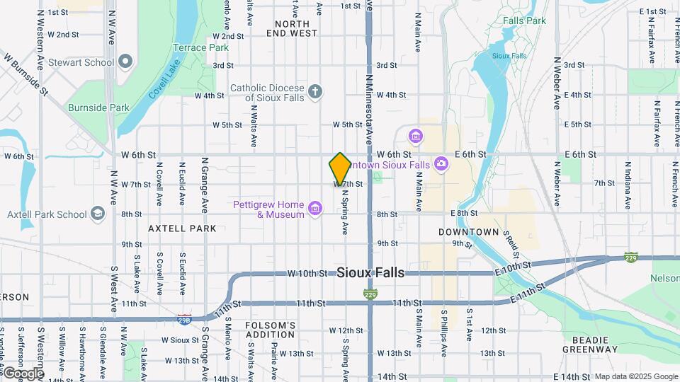 223 N Spring Ave Map and Location Details