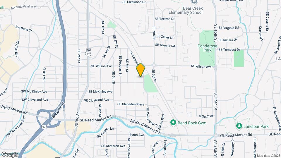 747-749 SE Centennial St Map and Location Details
