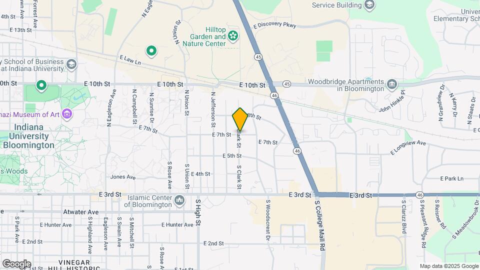 204 N Clark St Map and Location Details