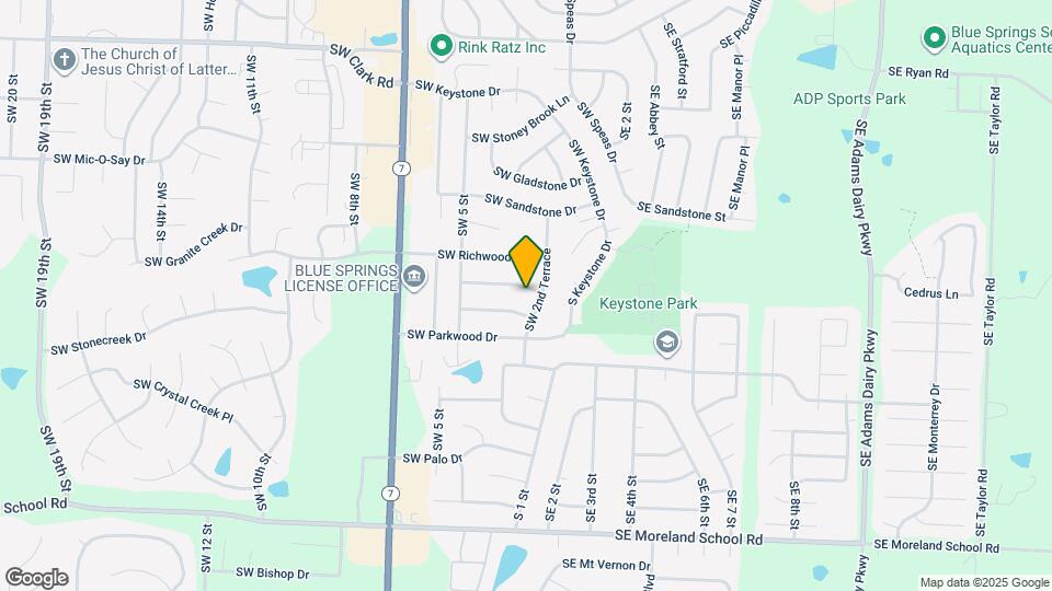 216 SW Redwood Dr Map and Location Details