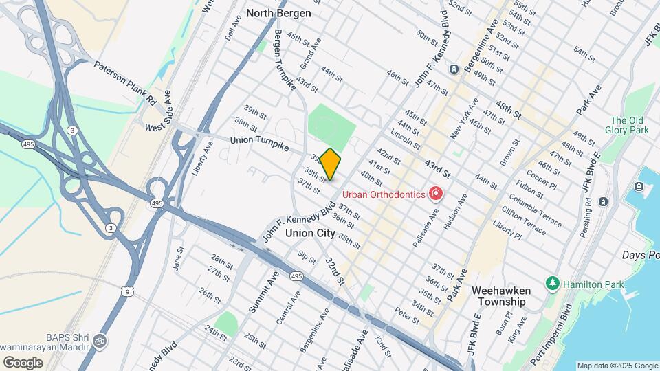 621 38th St Map and Location Details