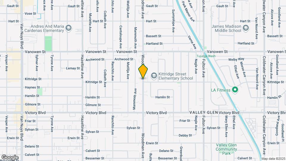 6611 Woodman Ave Map and Location Details