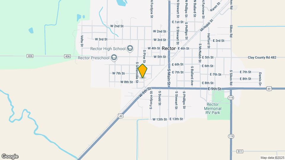 718 S Pine St Map and Location Details