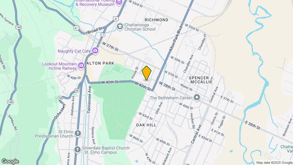 905 W 39th St Map and Location Details