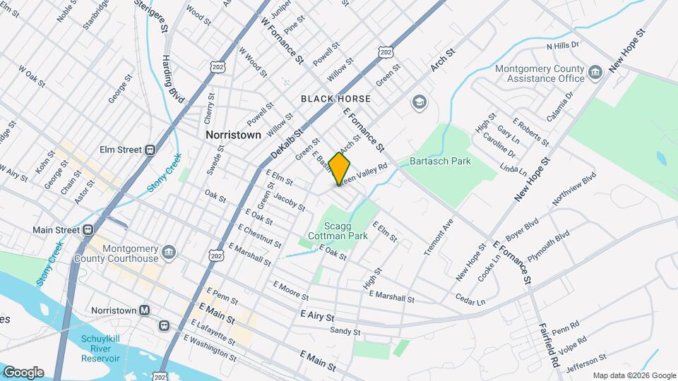 405 E Spruce St Map and Location Details