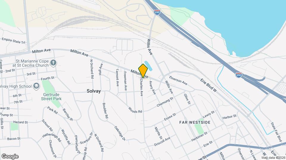 107 Charles Ave Mapa y Detalles de la Ubicación