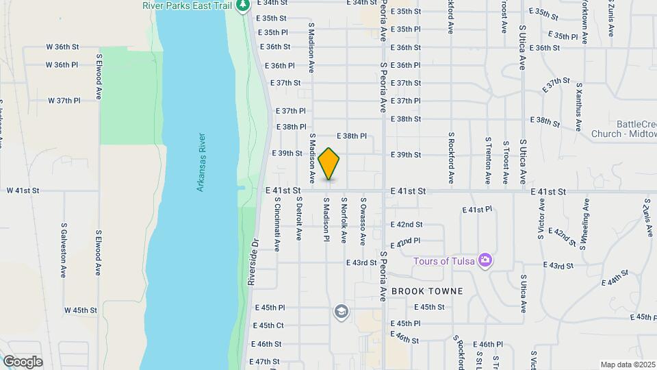 1035 E 41st St Map and Location Details