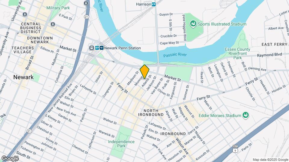 33 Adams St Map and Location Details