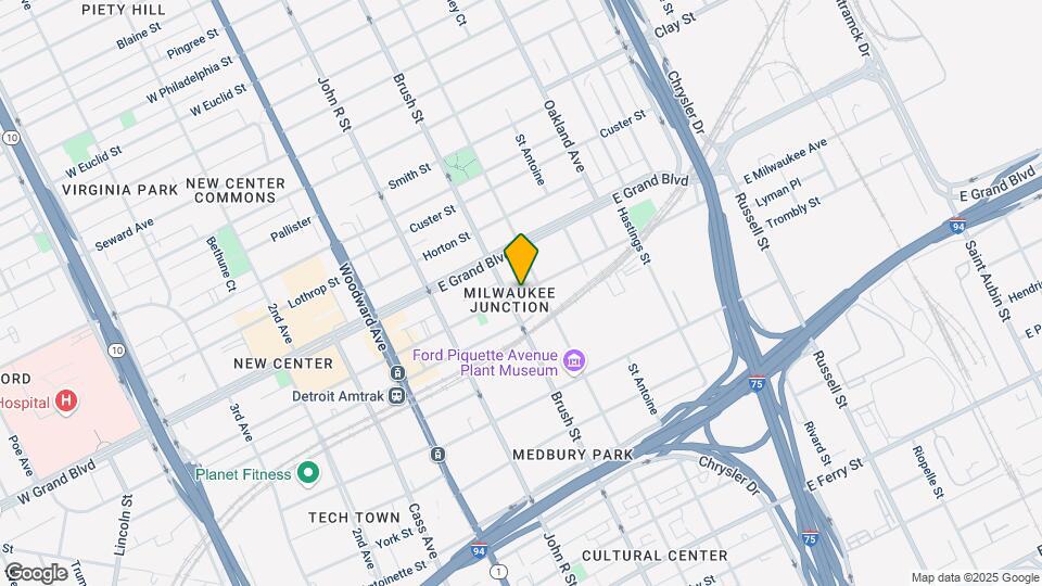 443 E Milwaukee St Mapa y Detalles de la Ubicación