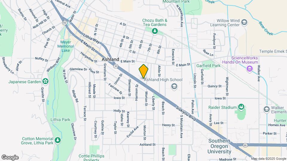 671 Siskiyou Blvd Map and Location Details