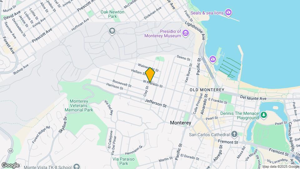 899 W Franklin St Map and Location Details