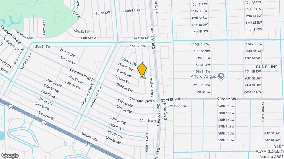 1562 Gilbert Ave S Map and Location Details