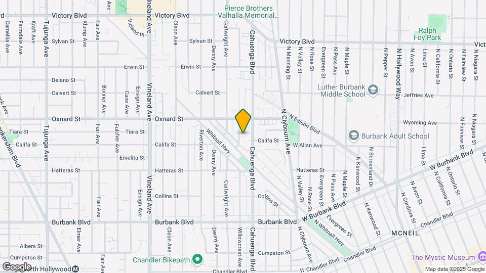 5920 Willowcrest Ave Map and Location Details