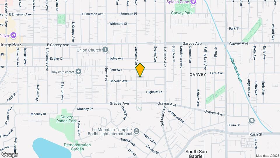7621-7625 Garvalia Ave Map and Location Details