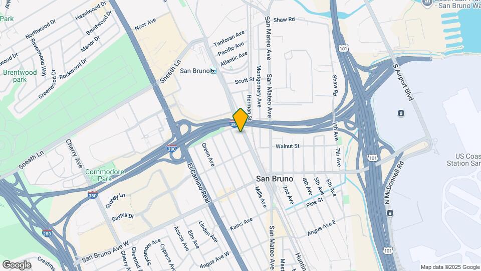 961 Huntington Ave Map and Location Details