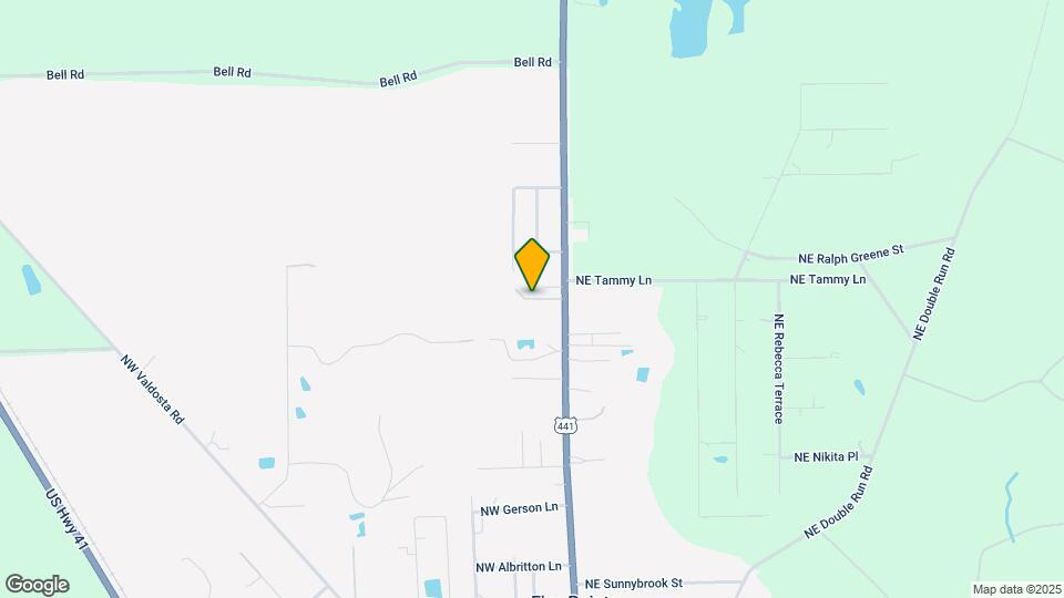 213 NW Deer Run Gln Map and Location Details