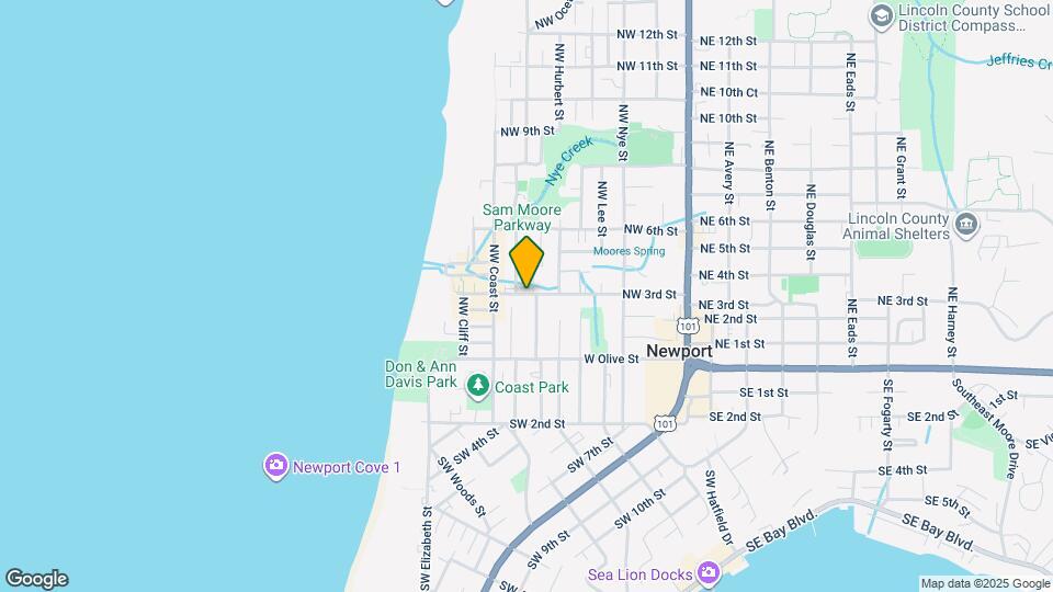 565 NW 3rd St Map and Location Details