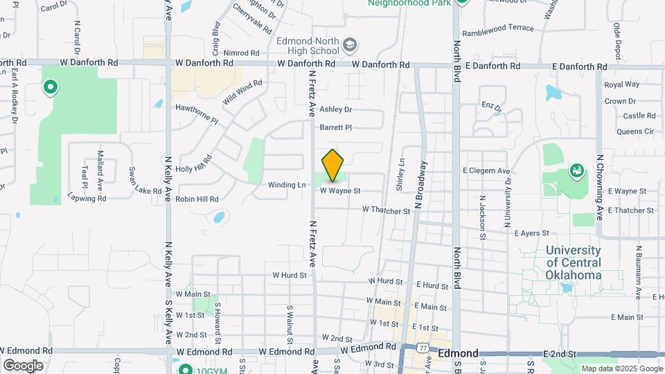 221 W Wayne St Map and Location Details