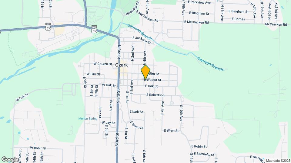 402 E Walnut St Map and Location Details