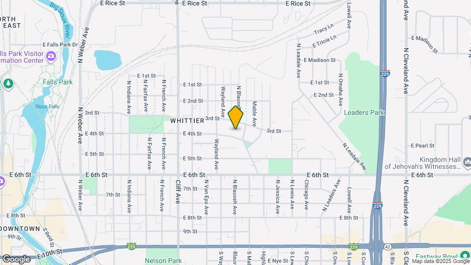 1424 E 4th St Map and Location Details