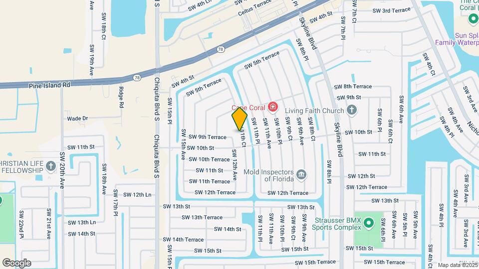 902 SW 11th Ct Map and Location Details