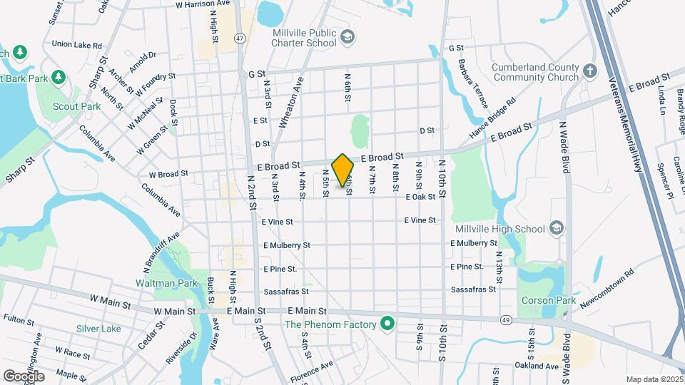 514 E Oak St Map and Location Details