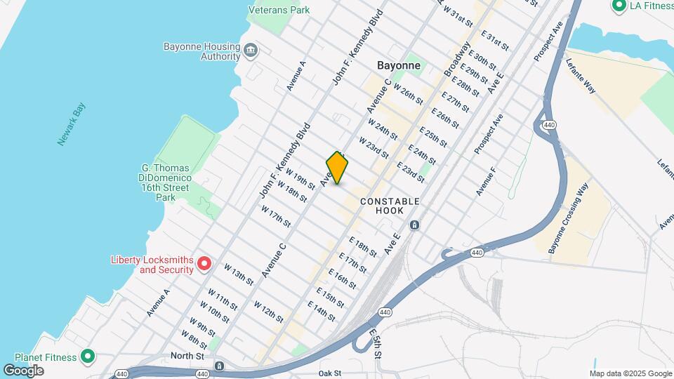 38 W 20th St Map and Location Details