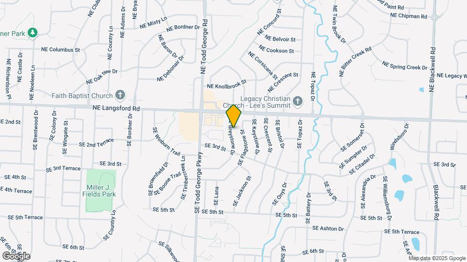 117 SE Greystone Dr Map and Location Details