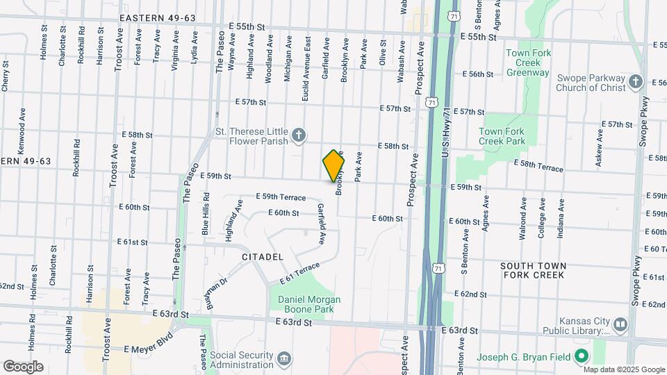 2115 E 59th St Map and Location Details
