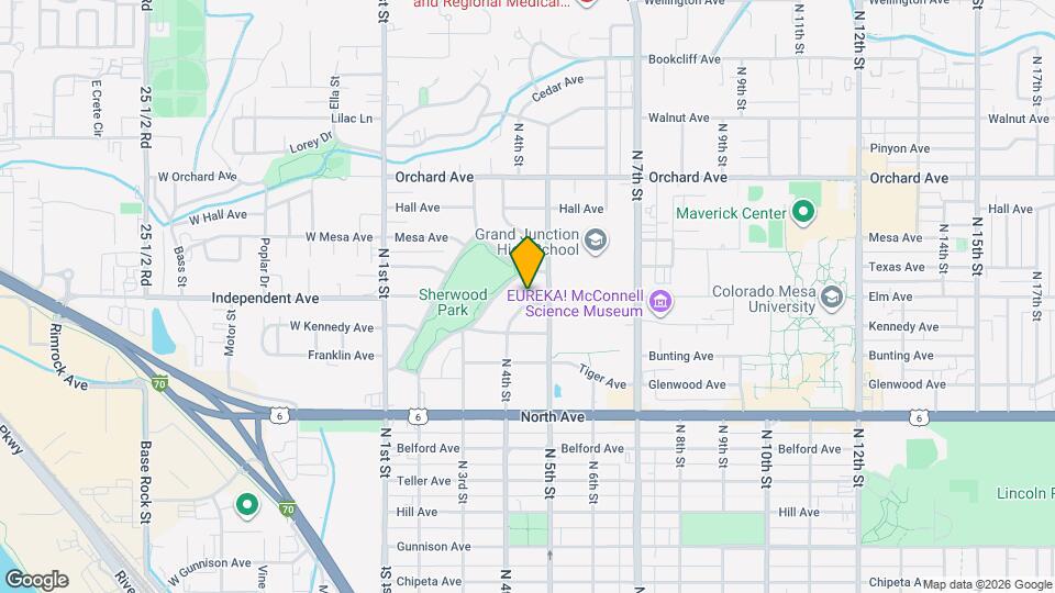 450 Elm Ct Mapa y Detalles de la Ubicación