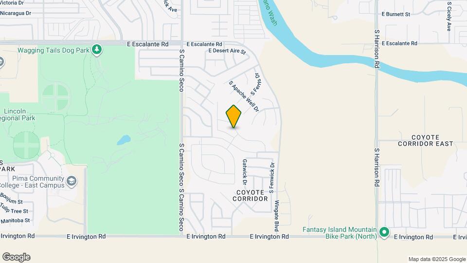8896 E Pantano Bluff Dr Map and Location Details
