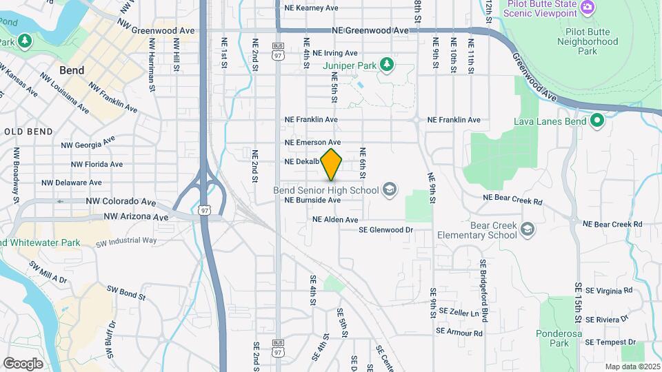 471 NE Clay Ave Map and Location Details