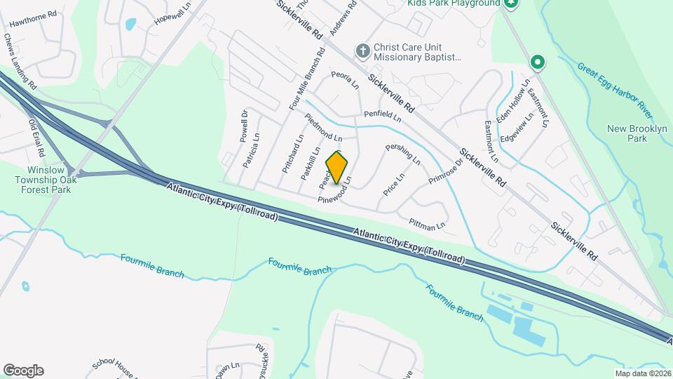 32 Pinewood Ln Map and Location Details