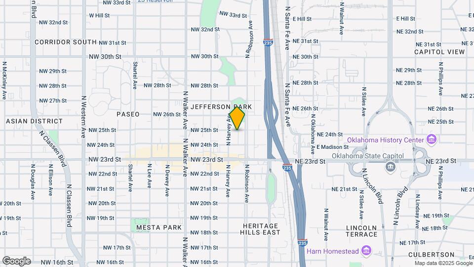 214 NW 25th St Map and Location Details
