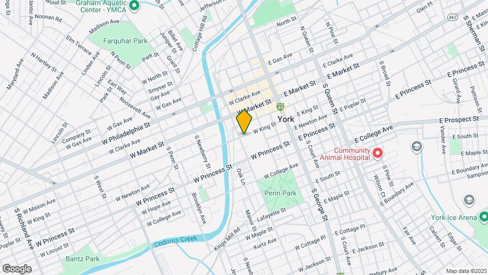 152 W King St Map and Location Details