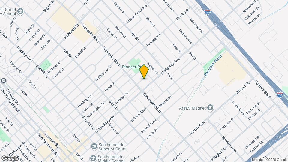 830 N Hagar St Mapa y Detalles de la Ubicación