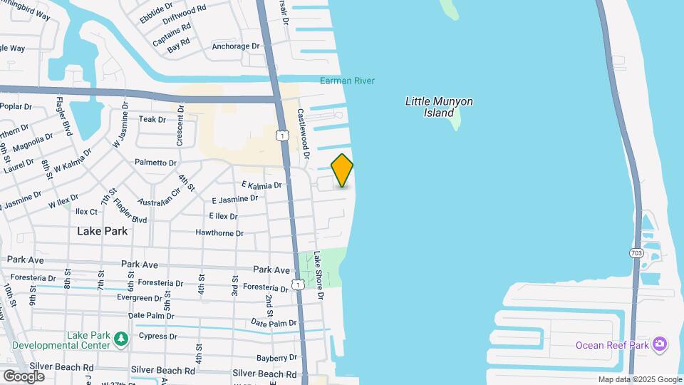 1050 Lake Shore Dr Map and Location Details