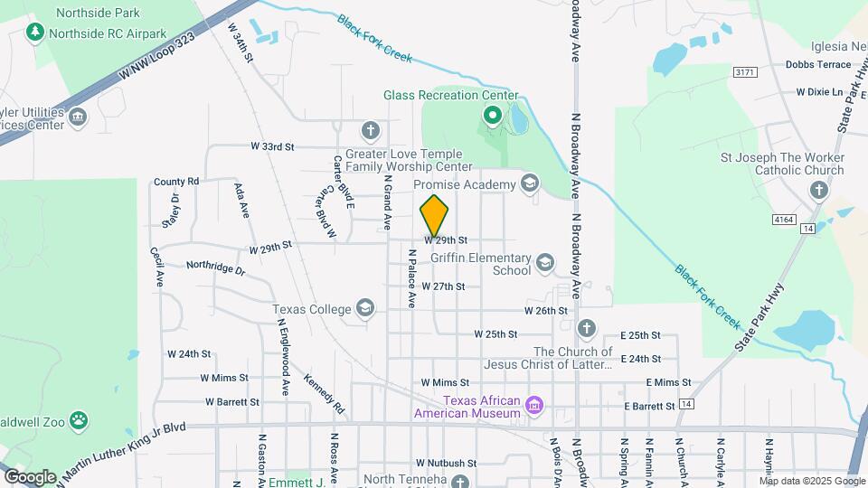 3083 N Tenneha Ave Map and Location Details