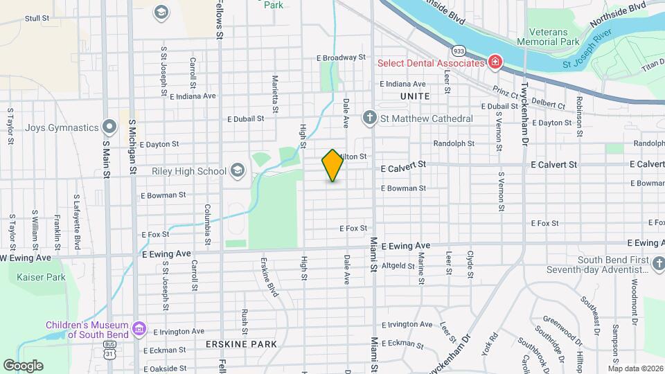 909 E Bowman St Map and Location Details