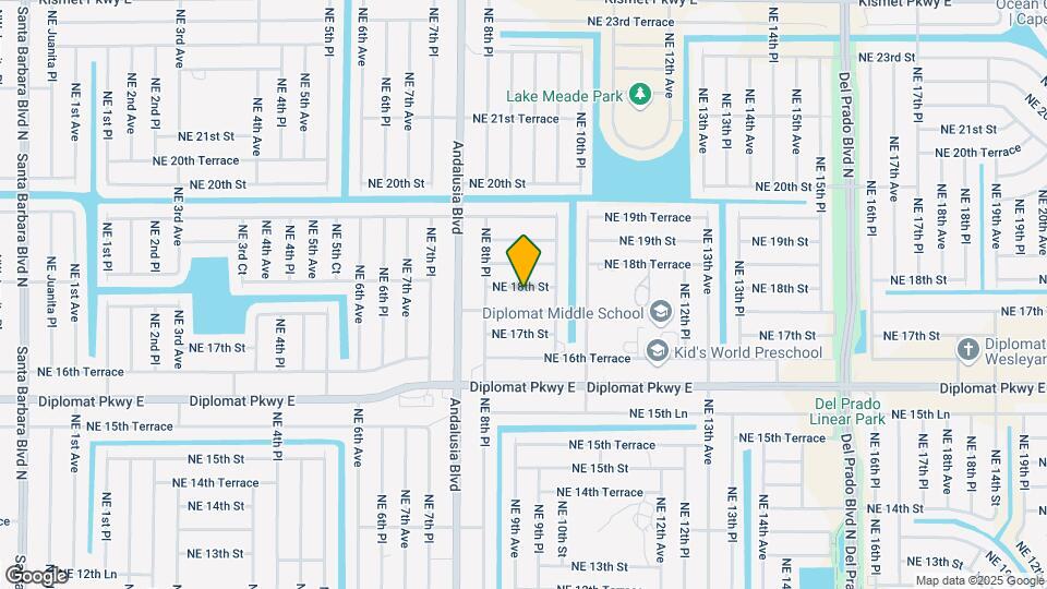 908 NE 18th St Map and Location Details