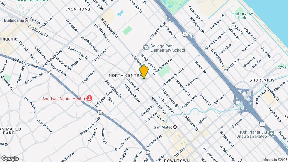 304 N Claremont St Mapa y Detalles de la Ubicación